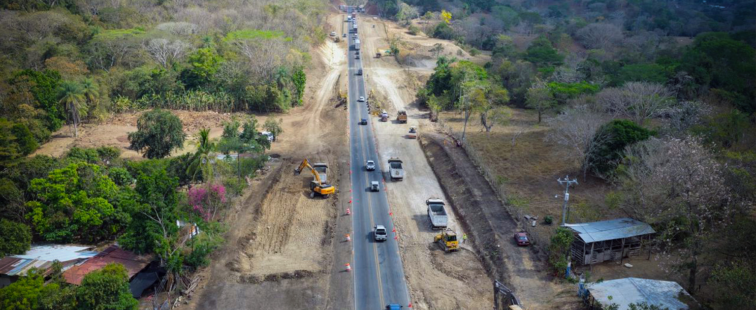 Fotografía aérea que muestra las obras en parte de la vía