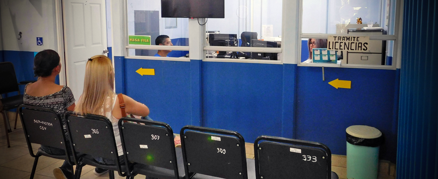 Fotografía que muestra una oficina donde se brinda el servicio