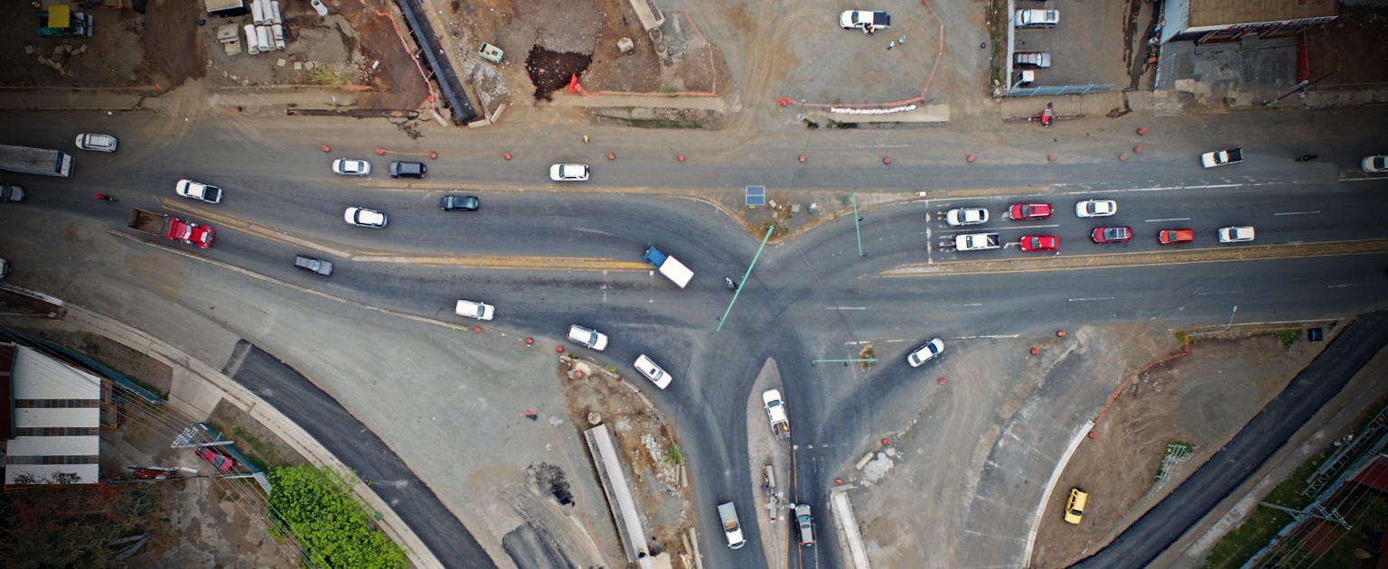 Foto aérea del cruce de Calle Blancos, Guadalupe, donde se construye la UFV