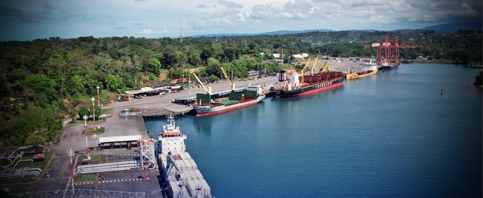 Barcos en puerto