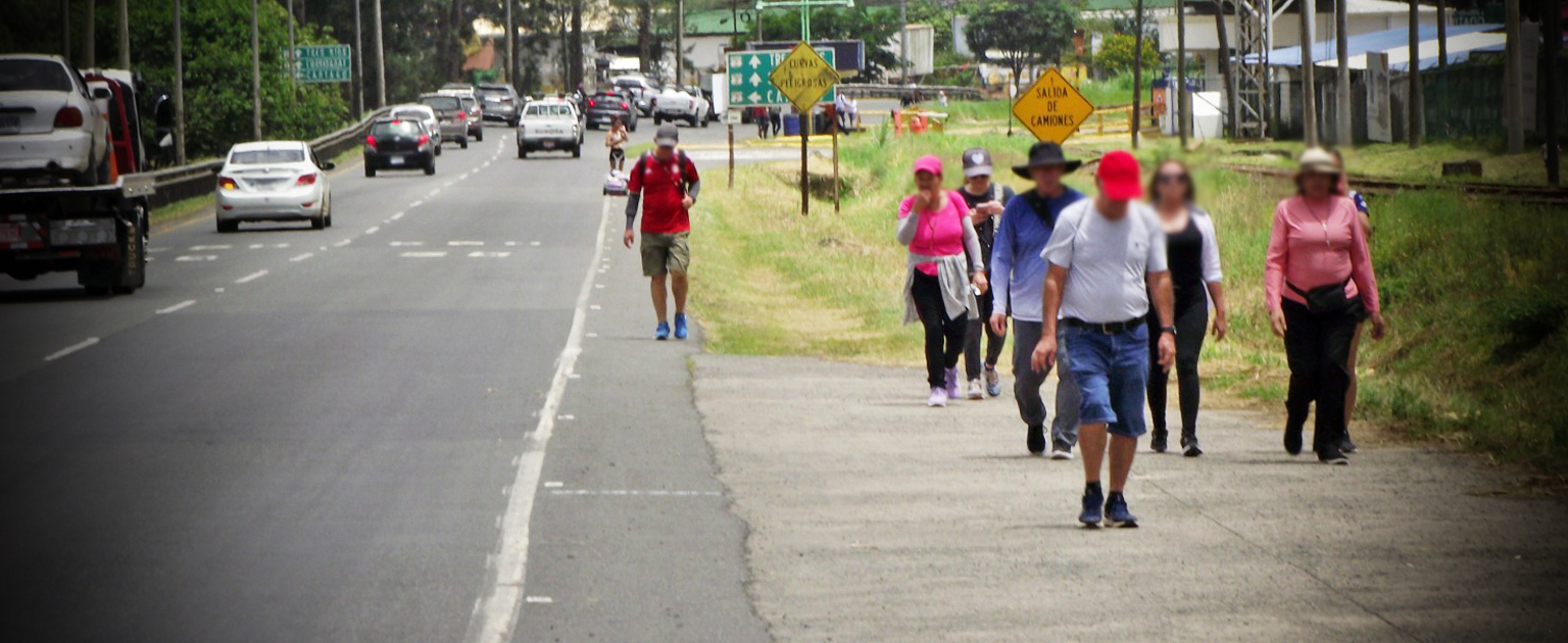Romeros caminando
