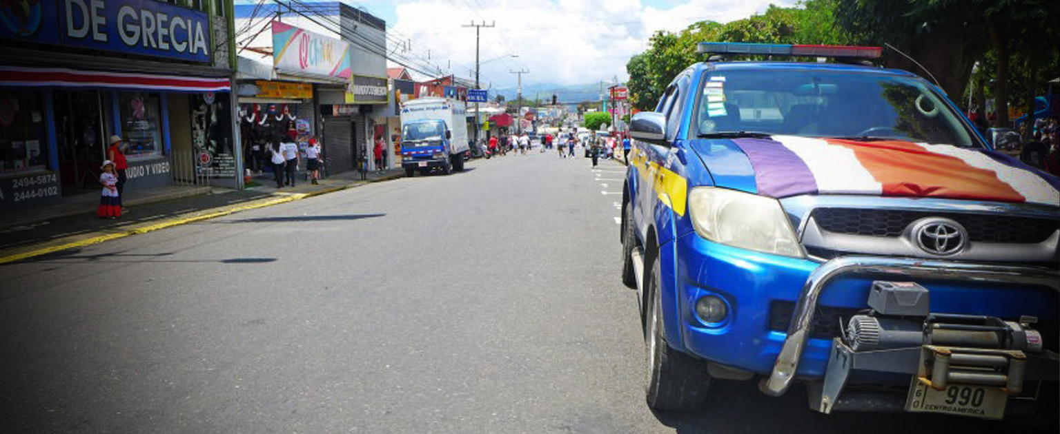 Patrulla de tránsito en carretera