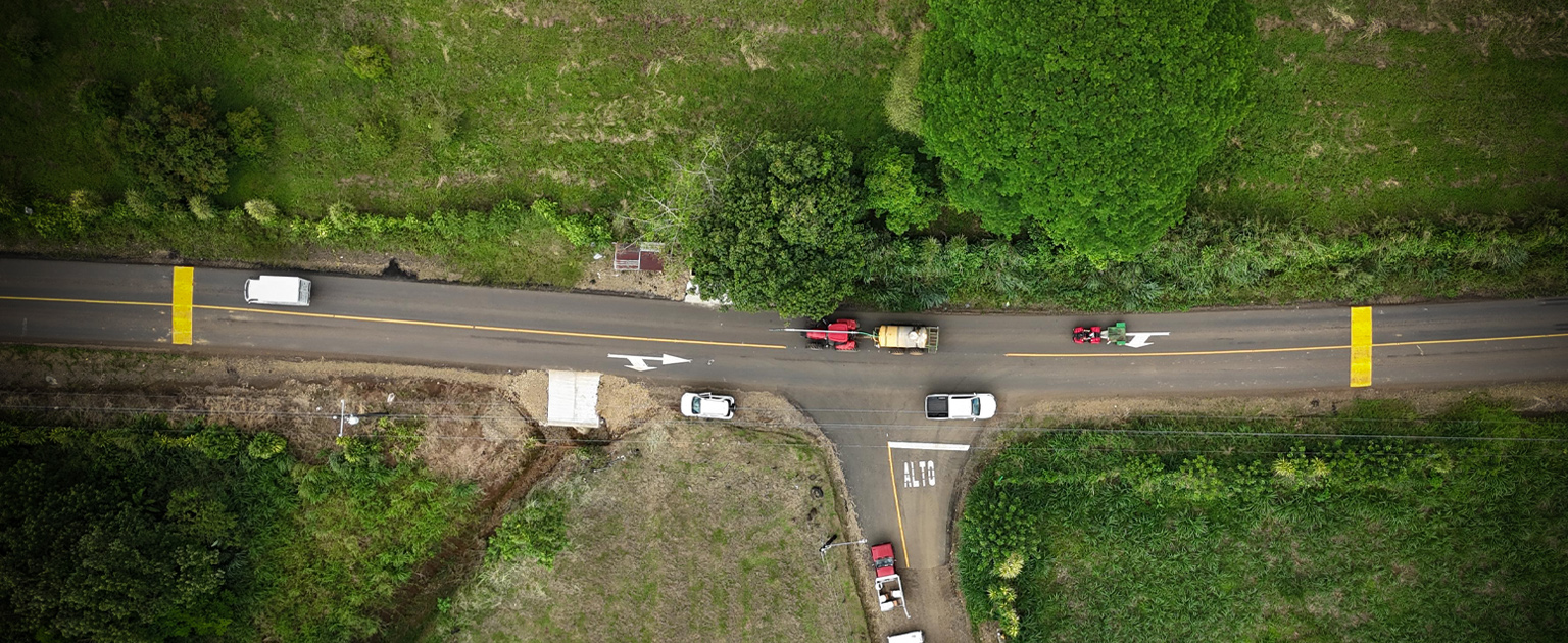 Foto aérea de la carretera