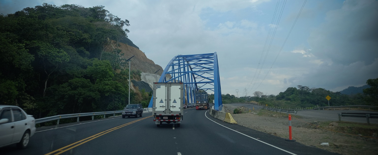 Fotografía que muestra parte de la RN 27 donde aplica la reversibilidad