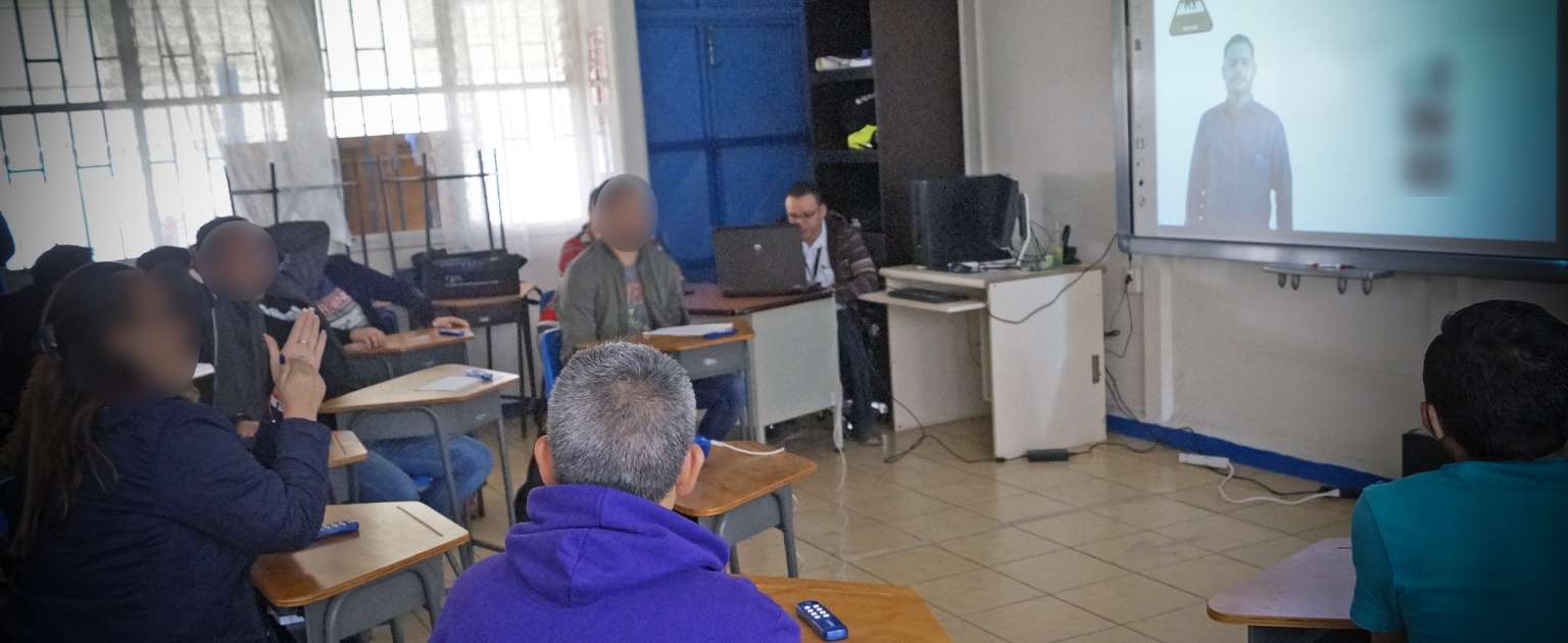 Aula con usuarios estudiantes