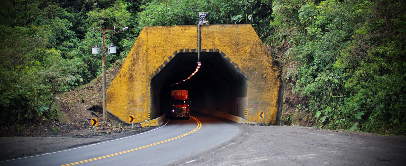 Entrada al Túnel Zurquí