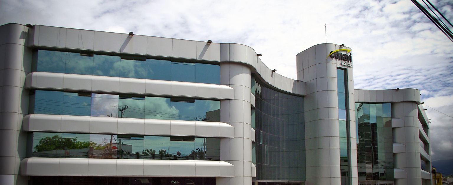 Fachada del edificio que utilizaba el  Consejo Nacional de Vialidad (CONAVI)
