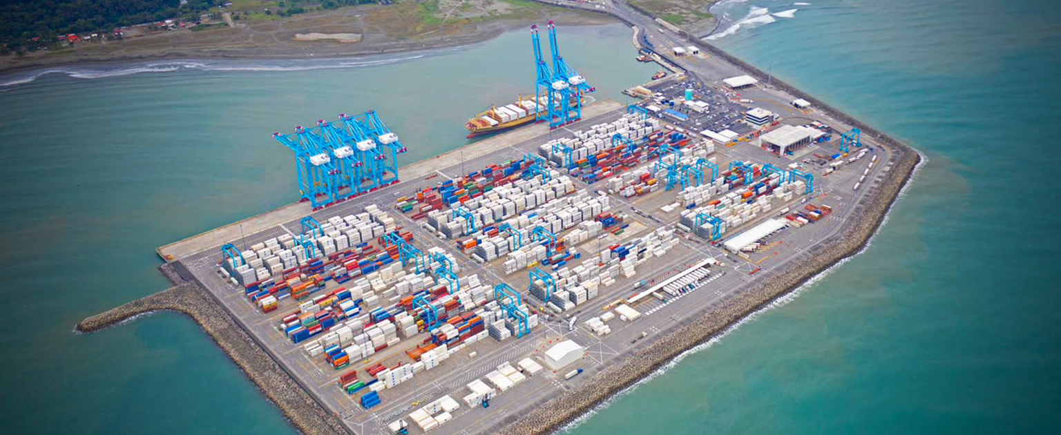 Fotografía aérea que muestra la Terminal de Contenedores de Moín