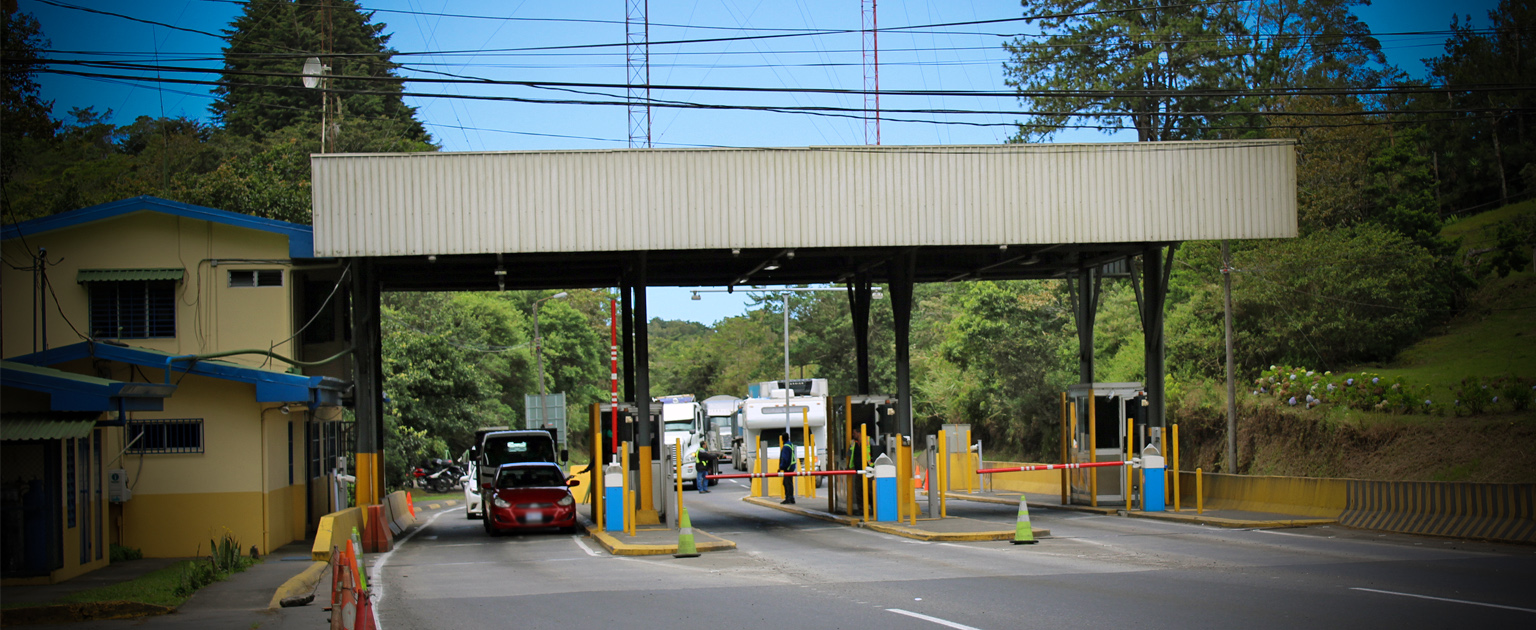 Fotografía que muestra varia casetillas de cobro de peaje